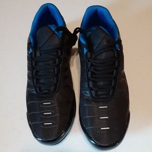 Black Athletic Shoes